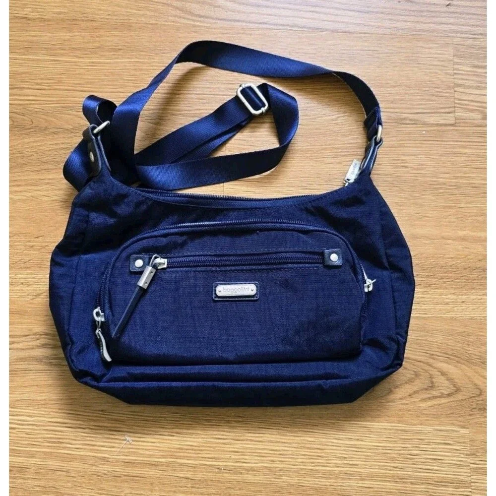 BAGGALLINI Everyday AntiTheft RFID protection nylon crossbody Dark Blue - Picture 13 of 13